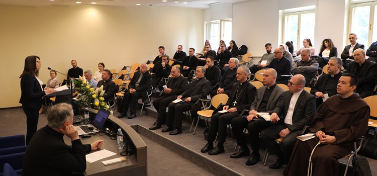 Studijski dan službenika crkvenih sudova prigodom 25. obljetnice uspostave Međubiskupijskih sudova u Zagrebu